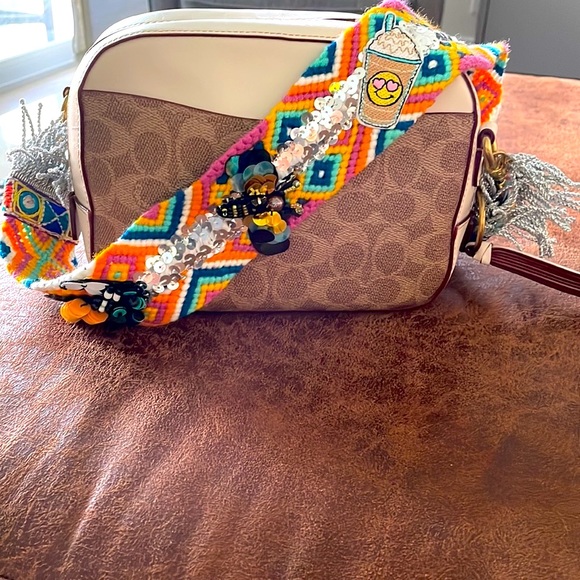 🎀COACH SIGNATURE CROSSBODY BAG WITH BOHO STRAP & ORIGINAL STRAP🎀 - Picture 4 of 7